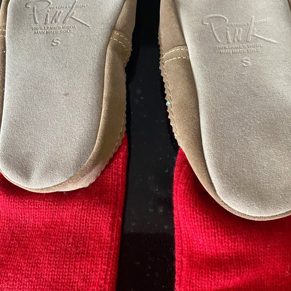 Victoria's Secret Slipper Socks , Size Small